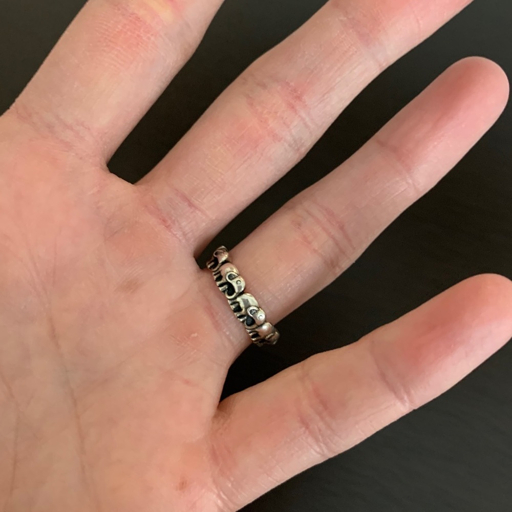 Elephant ring - Picture 2 of 2